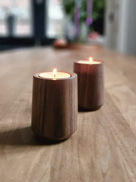 Mini-urnen voor waxinelichtjes (Walnoot)
