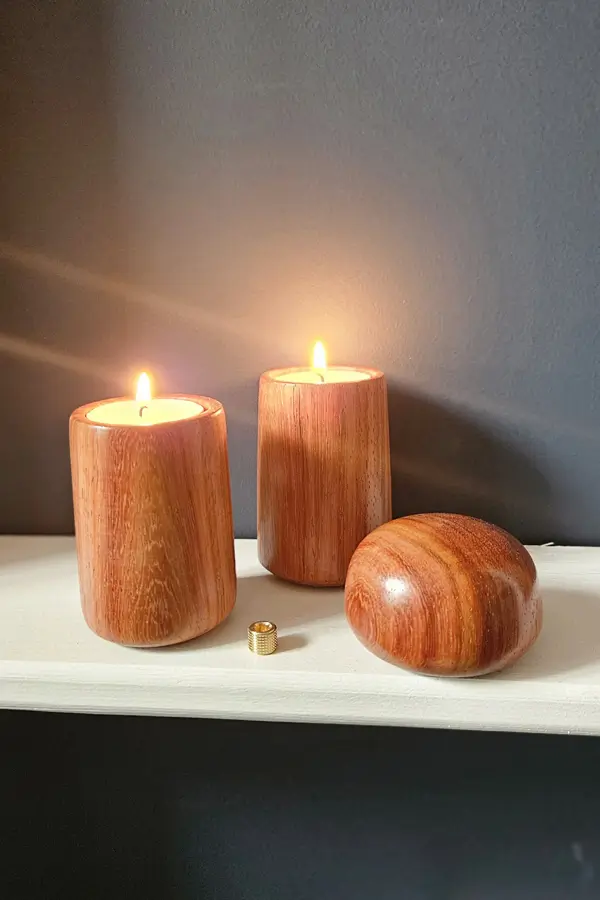 Mini urnen met waxine of theelicht (Bahia rosewood)