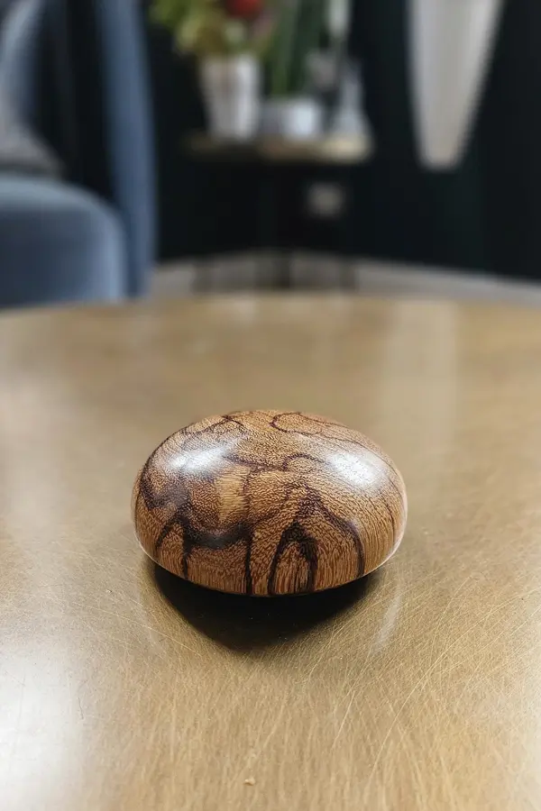 Familie (uit)deel mini urn (Marble-Wood)